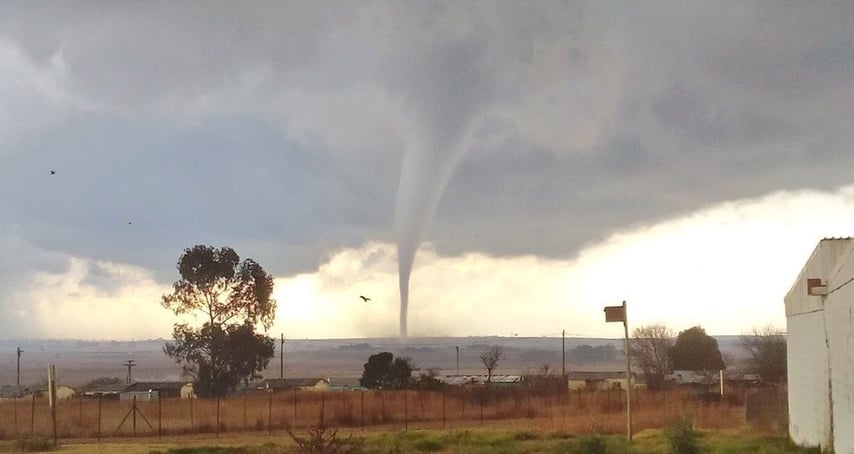 south-africans-poke-fun-reports-following-tembisa-tornado-957x509.jpg